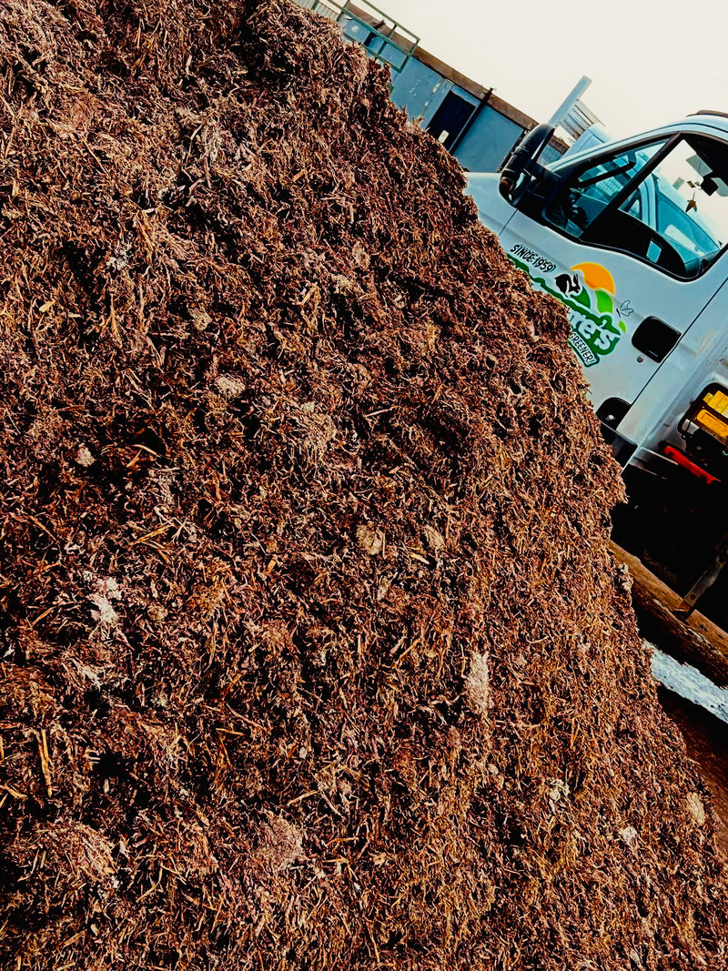 Load image into Gallery viewer, no.1 Soil Improver Mushroom Compost 850 - 1600 Litre Bag
