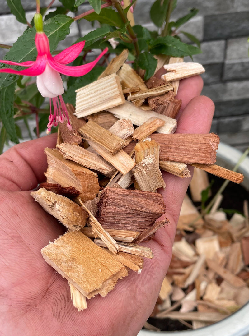 Load image into Gallery viewer, Garden &amp; Play Area Safe Wood Chip Hardwood
