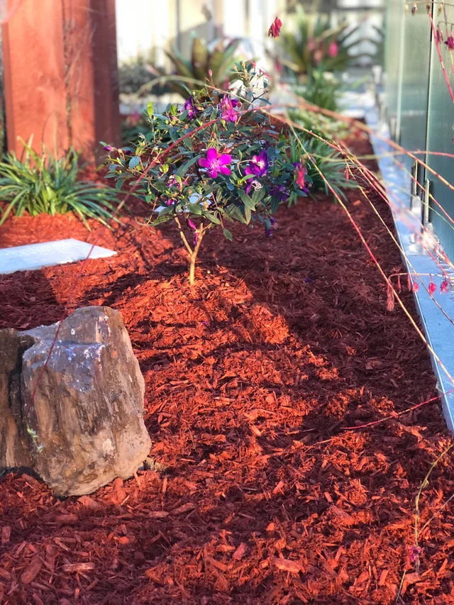 Load image into Gallery viewer, Red Decorative Garden Bark Mulch
