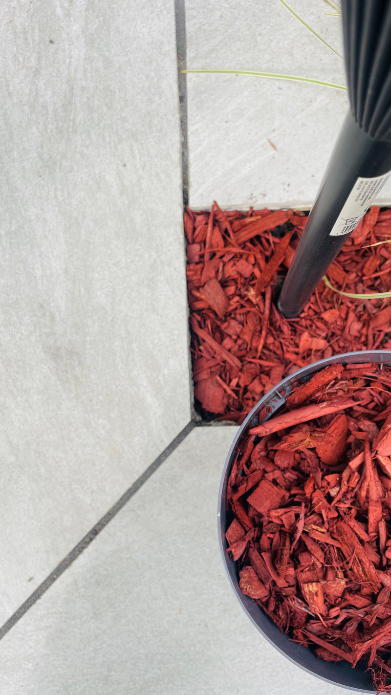 Load image into Gallery viewer, Red Decorative Garden Bark Mulch
