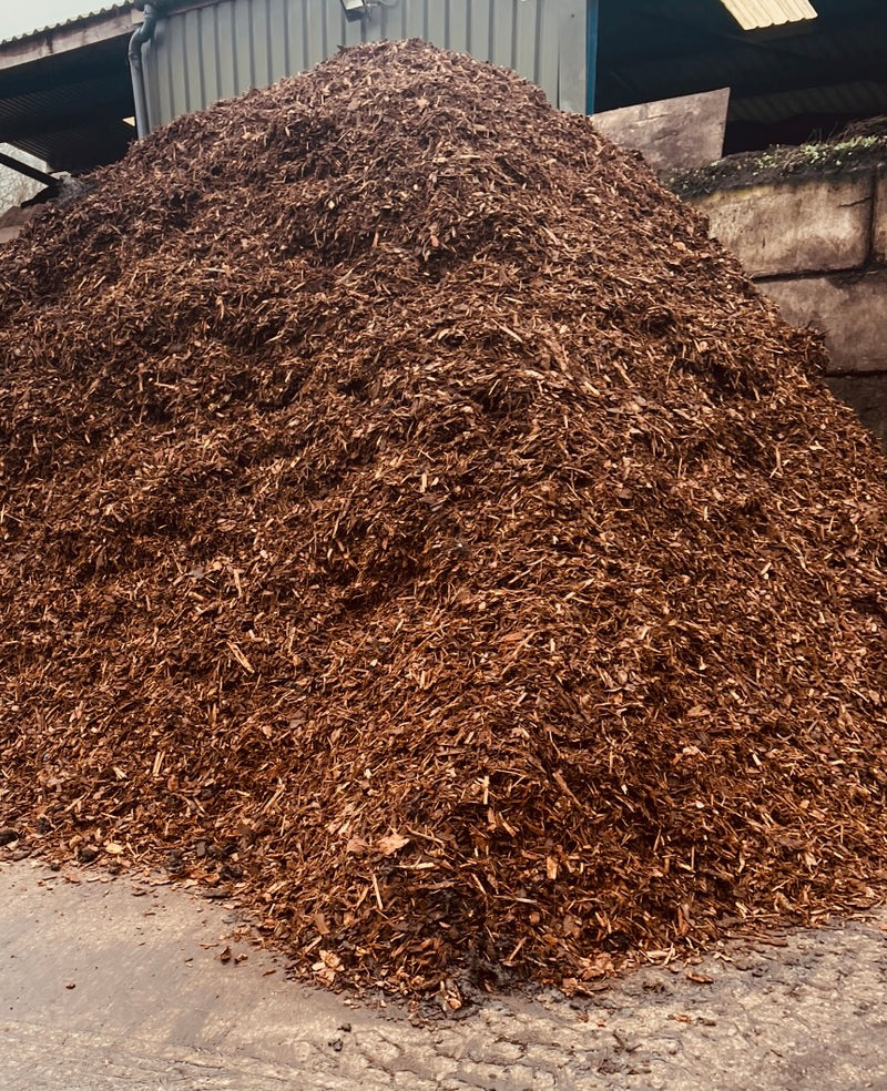 Load image into Gallery viewer, Premium Decorative Tree Bark Mulch 850 - 1600 Litre Bulk Bag
