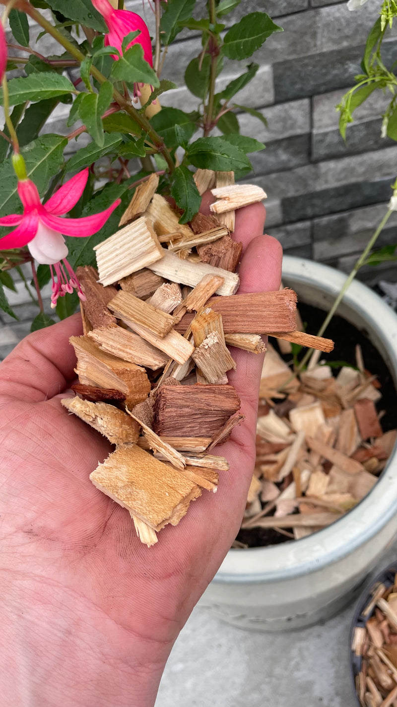Load image into Gallery viewer, Garden &amp; Play Area Safe Wood Chip Hardwood
