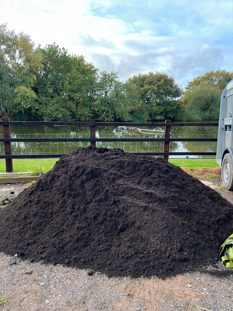 Load image into Gallery viewer, Watmore’s Premium Organic Compost 4 Cubic Metres
